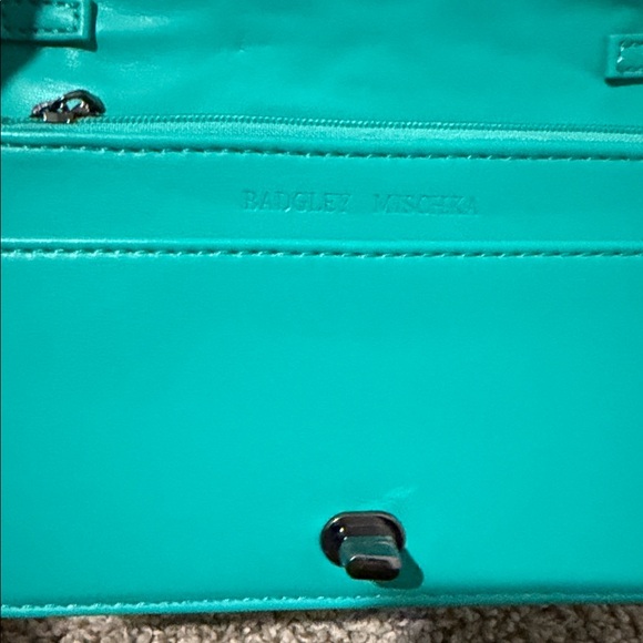 Badgley Mischka Turquoise Green Quilted Mini crossbody Bag - Picture 8 of 9